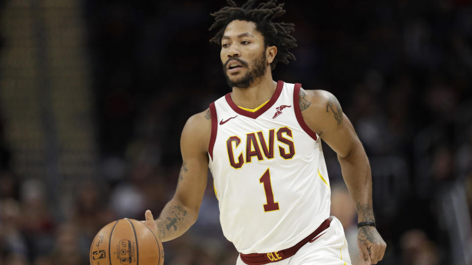 Derrick Rose drives against the Miami Heat on Jan. 31, 2018, in Cleveland. (AP)