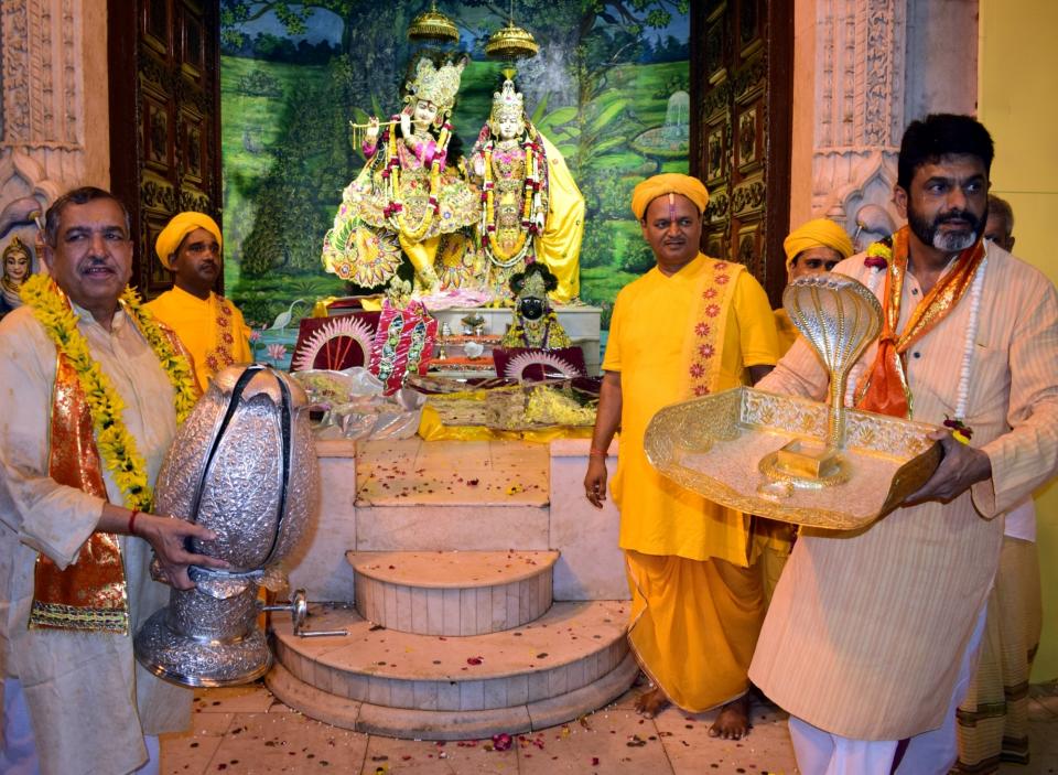 <p>Krishna Janmashtami celebrations underway at Shri Krishna Janmabhoomi Temple in Mathura on September 2, 2018. (IANS) </p>