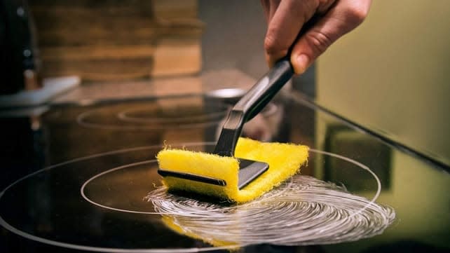 This kit will keep your cooktop looking like new.