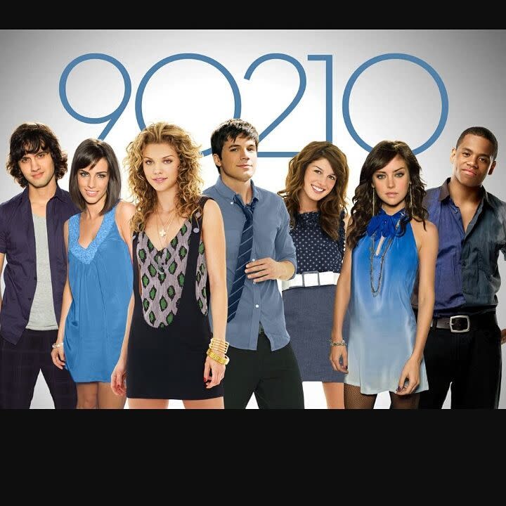 <p>Il se trouve que la série avait déjà connu un reboot. En 2008, “90210 Beverly Hills : Nouvelle Génération” voit le jour, avant de prendre fin en 2013. Crédit photo : Instagram films.series.photos </p>