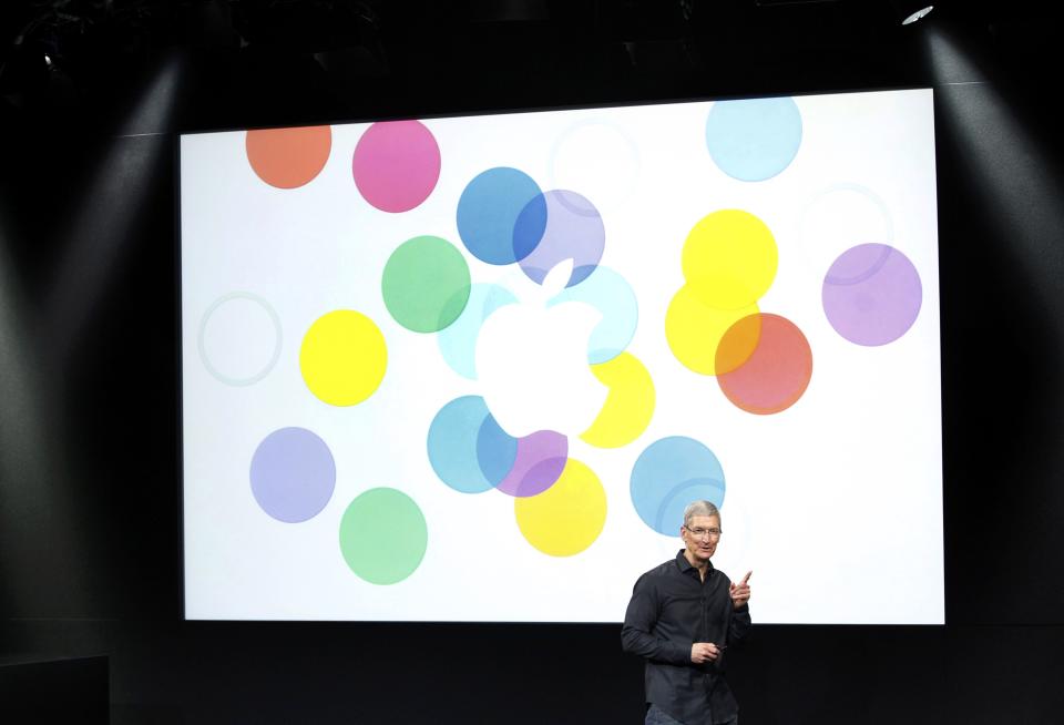 Por conta da funcionalidade e da simplicidade do novo iOS 7, a Apple acredita que o sistema será o maior popular do mundo em breve (REUTERS/Stephen Lam)