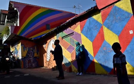 A view of colourful houses at the Kampung Pelangi village in Semarang, Indonesia, May 20, 2017 in this photo taken by Antara Foto. Antara Foto/Yulius Satria Wijaya via REUTERS