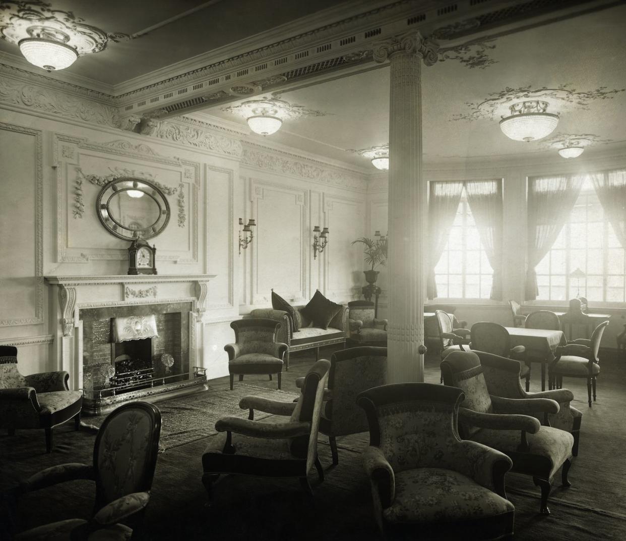 the reading room on the titanic