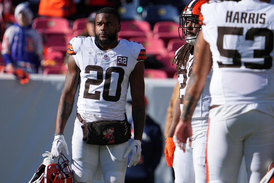 Cleveland Browns running back Pierre Strong Jr. (20) against the Denver Broncos on Sunday in Denver.