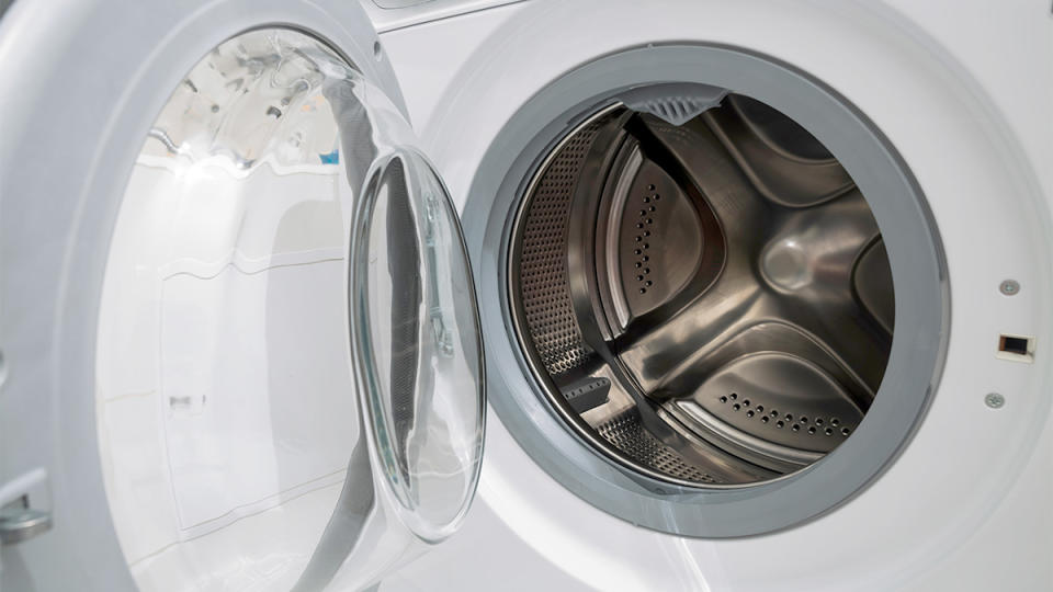 Front load washing machine