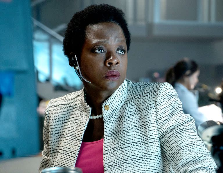 Amanda Waller (Viola Davis)