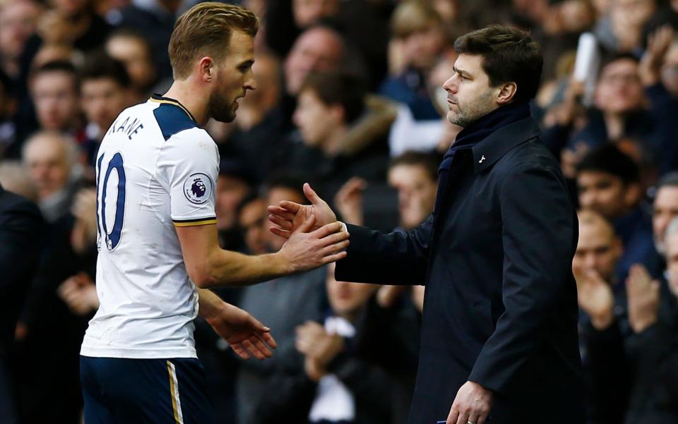 Harry Kane (left) and Mauricio Pochettino - Action Images