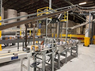 The new facial tissue converting line at the Richelieu plant in Gatineau, Québec (Kruger Products). (CNW Group/Kruger Products)