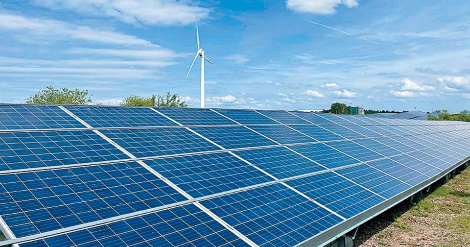 UU Solar擁有及營運合共70個可再生能源資產，包括太陽能光電裝置發電場等。