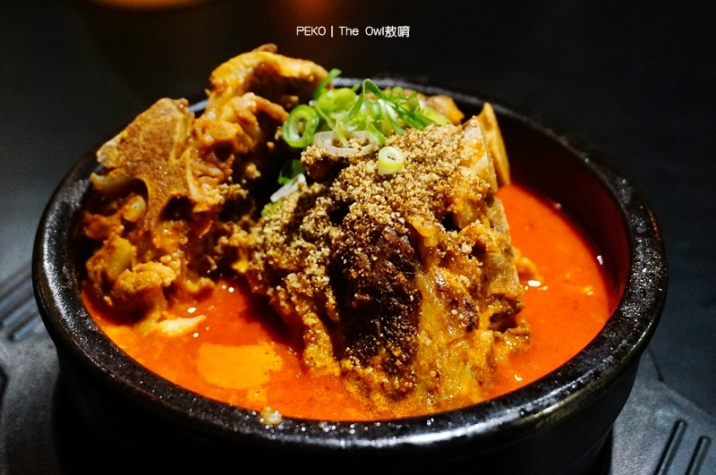 馬鈴薯豬骨湯.The Owl 敖唷.東區美食.東區韓式料理.韓式湯飯.台北韓式豬肉湯飯.馬鈴薯排骨湯.