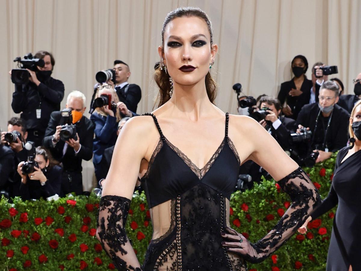 21 of the best '90sinspired looks at the Met Gala through the years