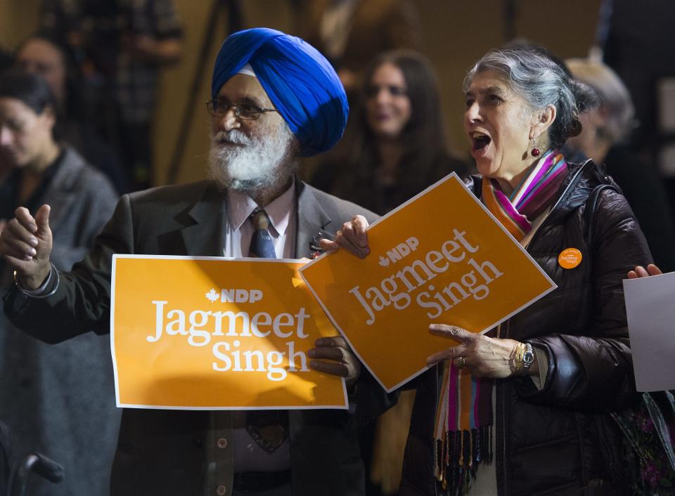 Jagmeet Singh supporters cheer him on