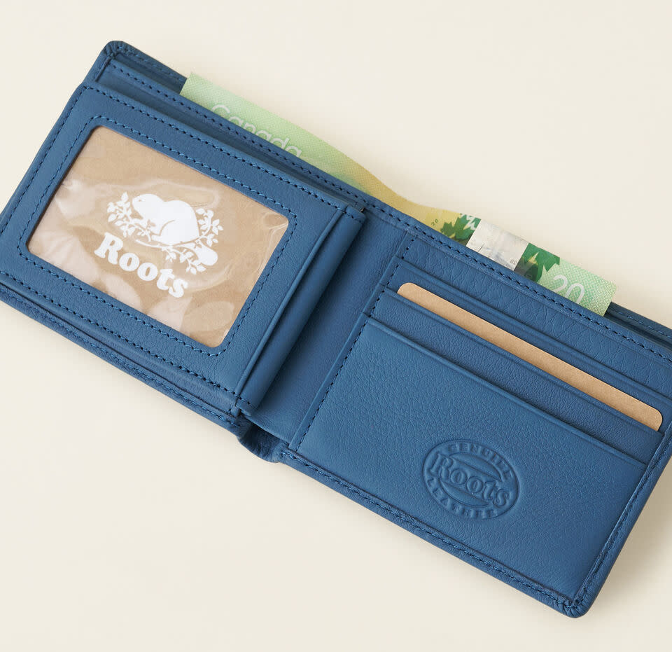 Slimfold Sideflap Cloud Wallet. Image via Roots.