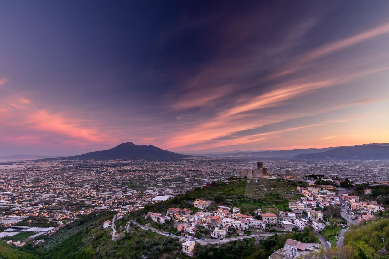 Mount Vesuvius looms large over Naples - vladsogodel - Fotolia