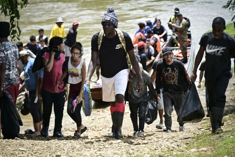 En 2023, más de 520.000 migrantes atravesaron la selva del Darién pese a peligros como sus ríos caudalosos, animales salvajes y grupos criminales. En lo que va de 2024, Panamá registra el pasaje de 200.000 personas, en su mayoría de Venezuela (MARTIN BERNETTI)