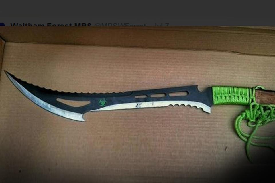 A zombie blade taken from a Hackney estate by police (Waltham Forest Police / PC Ware)