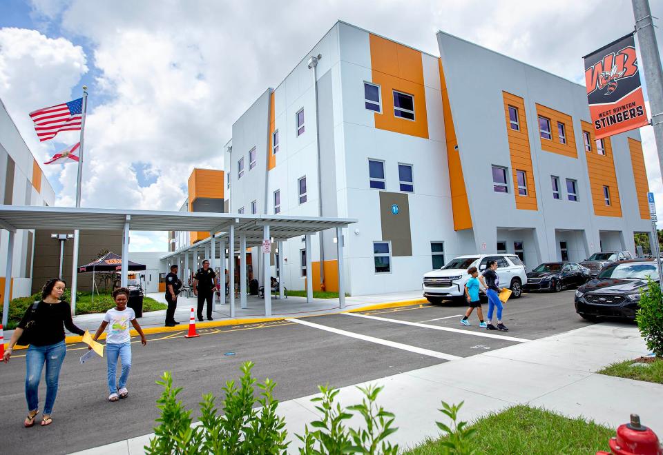 Entrance to West Boynton Beach Middle School.