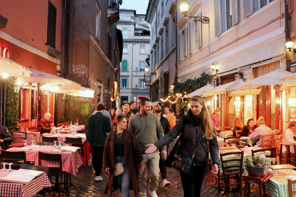 The food tour passes through Trastevere looking for Rome’s best eats (The Tour Guy)