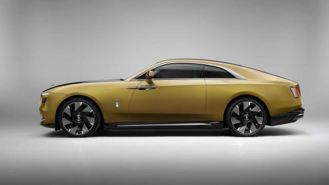 Rolls-Royce Spectre revealed — its first-ever, 577-horsepower electric car