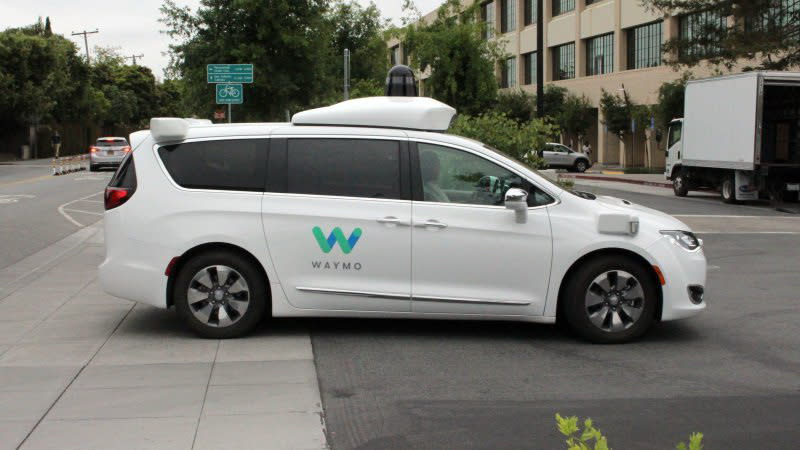 圖／Alphabet旗下自動駕駛公司Waymo，爲首家推出商用服務的無人駕駛汽車開發商，只可惜該計劃因疫情關係被迫暫停。