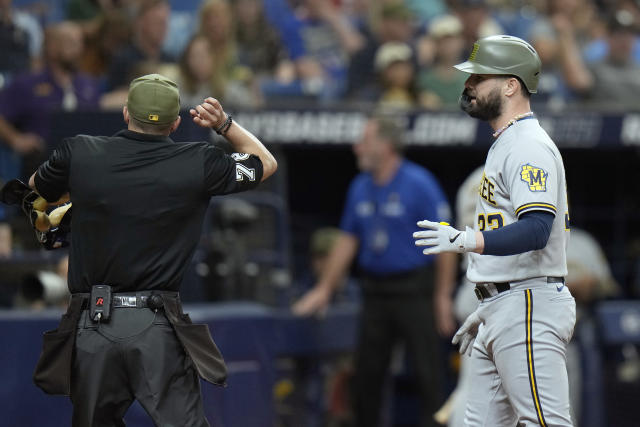 Jesse Winker hits first homer with Brewers