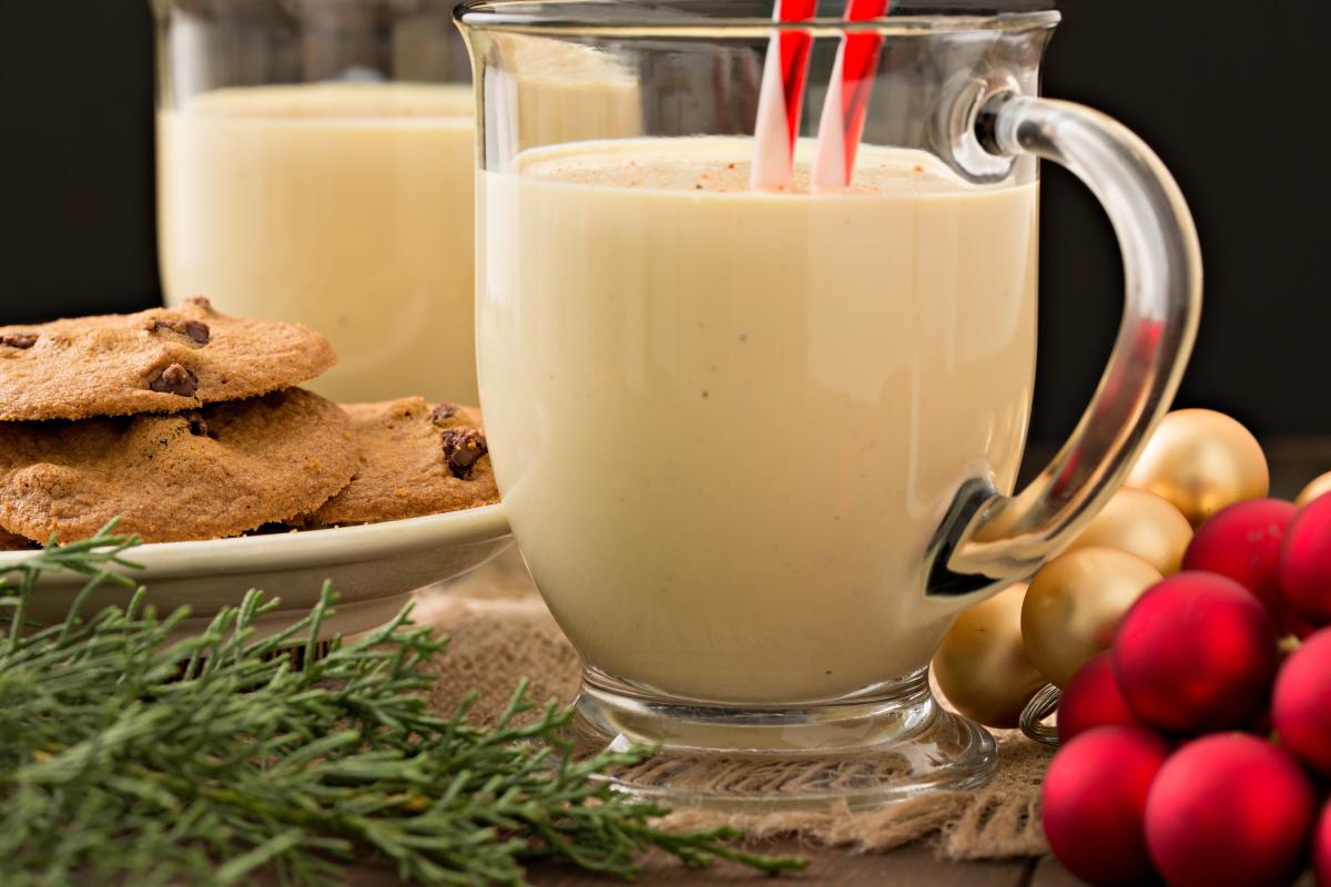 Best Alcohol for Eggnog: Brandy, Bourbon, or Rum?