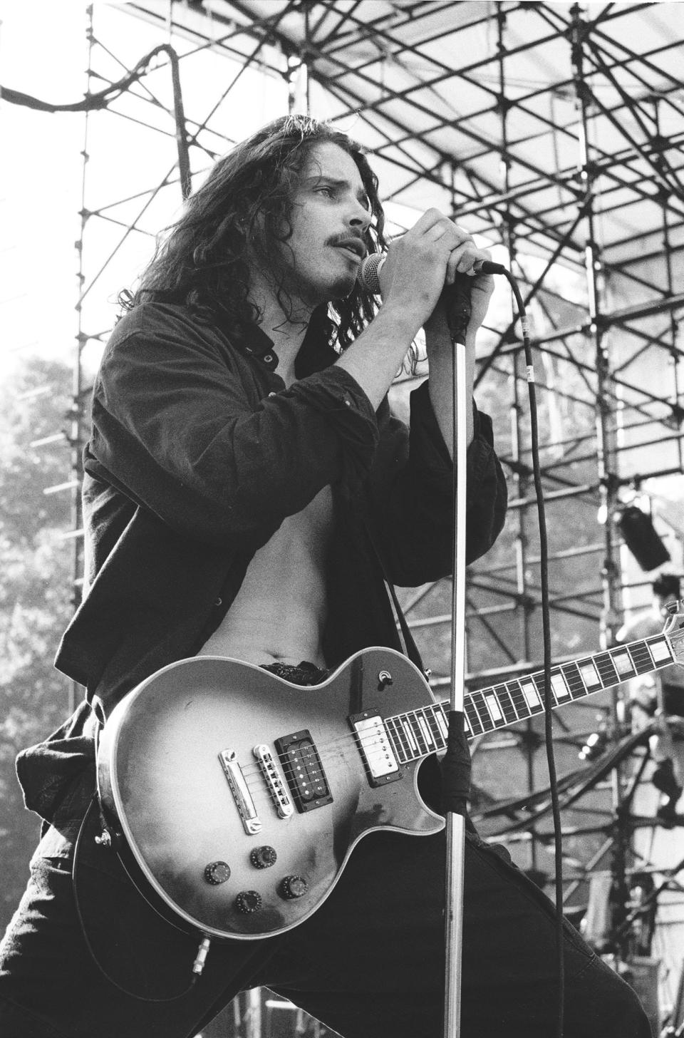 Soundgarden’s Chris Cornell during Lollapalooza 1992 at Waterloo Village in Stanhope, New Jersey on August 11, 1992 in Stanhope, New Jersey. (Credit: Lisa Lake/Getty Images)