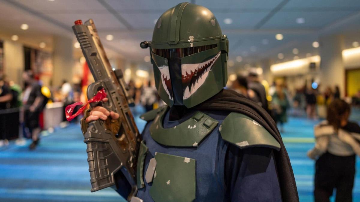 Thousands return to Fan Expo convention in Toronto without pandemic