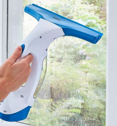 You won’t have to wait for your windows to air dry with this gadget