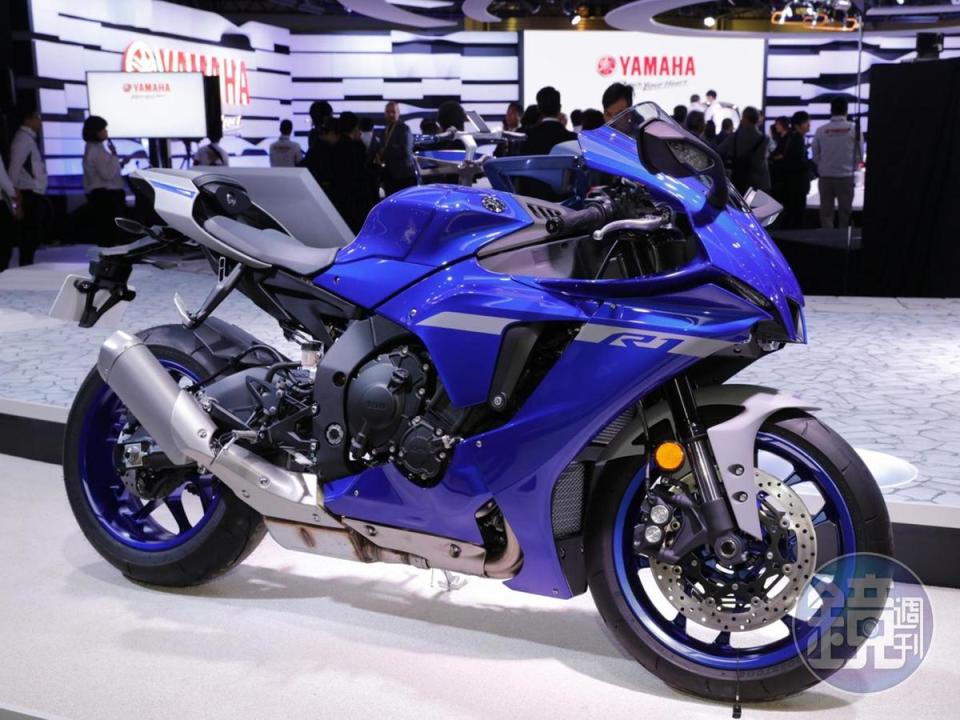 YAMAHA YZF-R1