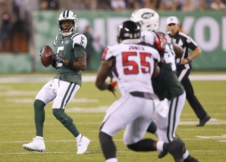 Aug 10, 2018; East Rutherford, NJ, USA; New York Jets quarterback Teddy Bridgewater (5) looks to pass against Atlanta Falcons during first half at MetLife Stadium. Mandatory Credit: Noah K. Murray-USA TODAY Sports