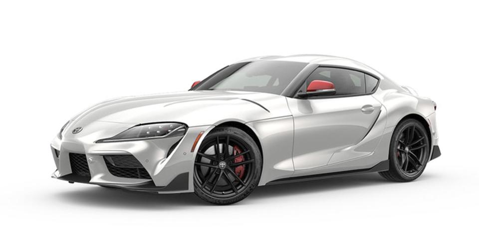 <p>All Launch Edition models have a commemorative plaque denoting it as one of the first 1500 Supra models sold in the U.S.</p>