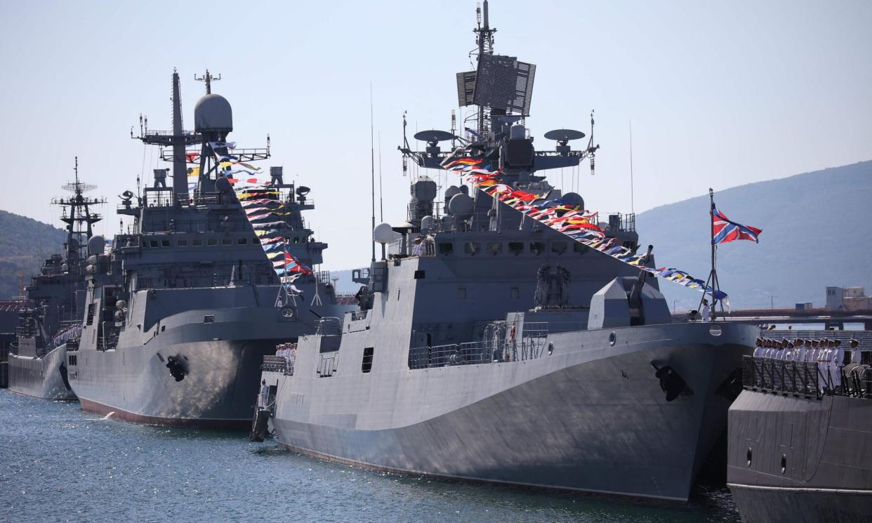<span>Russian warships. The report said the UK and Ireland were vulnerable to an ‘acute maritime menace’ from Russia.</span><span>Photograph: AFP/Getty Images</span>