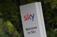 <p>La pelea entre Comcast y 21st Century Fox, que acabó ganando esta última, por el control de Sky ha beneficiado notablemente a la compañía británica de medios de comunicación, cuyas acciones se han disparado en un 70% desde enero. (Foto: Toby Melville / Reuters). </p>