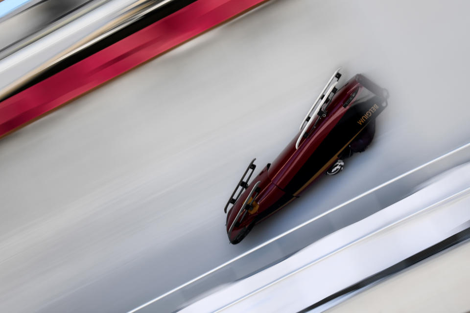 <p>An Vannieuwenhuyse crashes in the first women’s unofficial bobsleigh training session at the Olympic Sliding Centre, during the Pyeongchang 2018 Winter Olympic Games in Pyeongchang on February 7, 2018. / AFP PHOTO / Kirill KUDRYAVTSEV (Photo credit should read KIRILL KUDRYAVTSEV/AFP/Getty Images) </p>