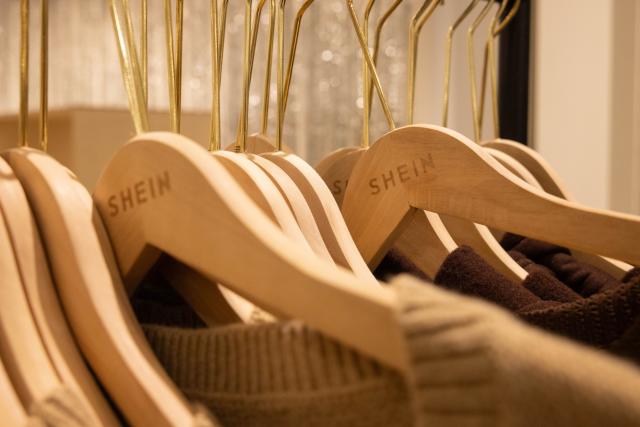 Shein backers offer to sell at 30% discount as IPO prospects dim