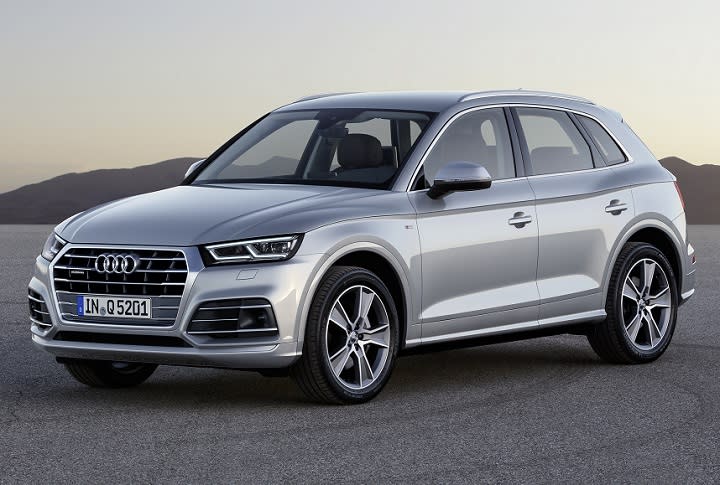 2018 Audi Q5 front quarter left photo