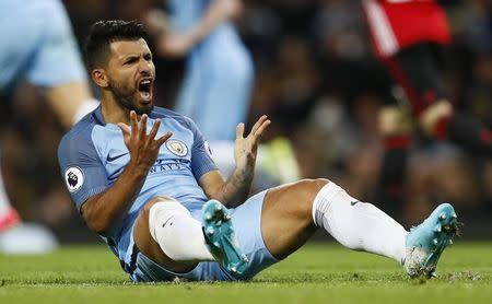 Britain Soccer Football - Manchester City v Manchester United - Premier League - Etihad Stadium - 27/4/17 Manchester City's Sergio Aguero looks dejected Action Images via Reuters / Jason Cairnduff Livepic