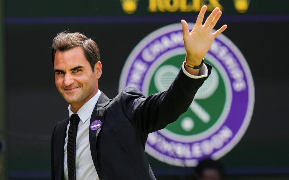 Roger Federer was granted the loudest ovation of all the former champions during the Centre Court event - Shi Tang 