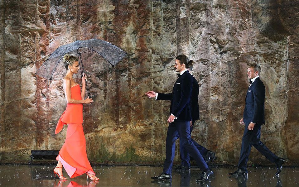 Jennifer Hawkins on the runway. Photo: Getty Images.