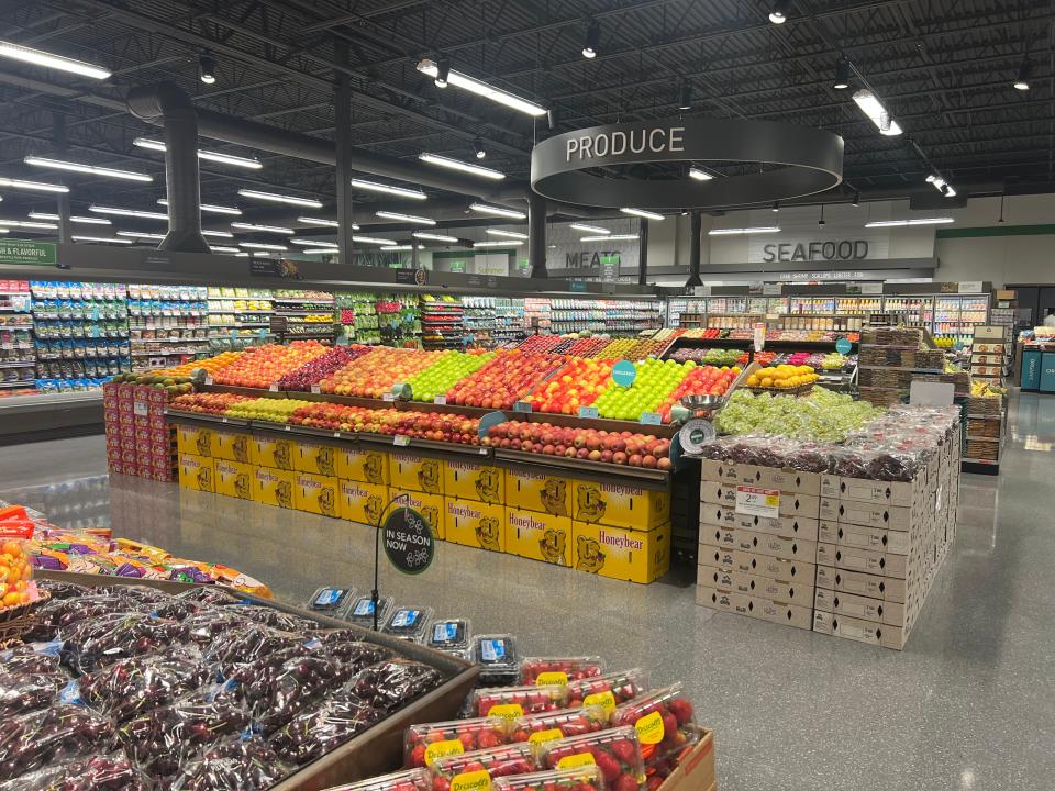 Publix Super Markets reopened its store at The Crossroads shopping center in Royal Palm Beach on Thursday, July 6, 2023. The store was demolished and rebuilt since closing in the fall of 2021. Among the changes are expanded areas for fruits and produce.
(Credit: Photos provided by PUBLIX SUPER MARKETS)