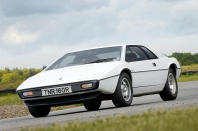 <p>The second mid-engined Lotus (after the Europa), the Esprit would become an icon thanks to James Bond. Originally penned by Giugiaro, the Esprit was refreshed by Peter Stevens in 1987, with softer lines.</p>