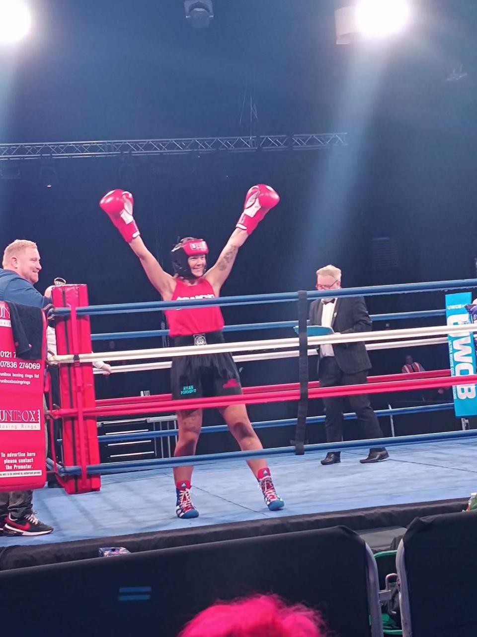 The Northern Echo: Donna in the ring celebrating her win.