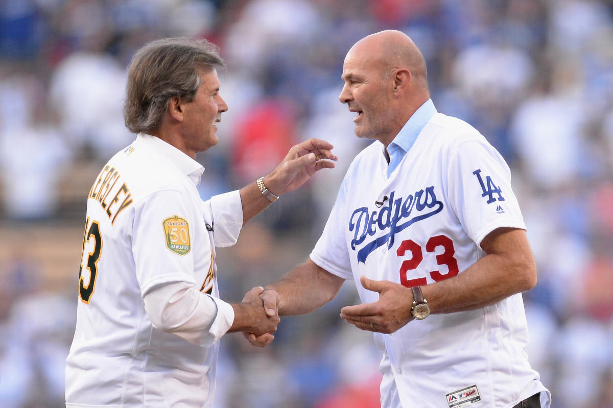 Kirk Gibson apologized to Dennis Eckersley for famous hobbled home-run  celebration