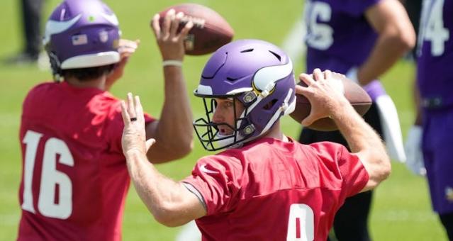 Vikings sign well-traveled quarterback Josh Rosen to practice