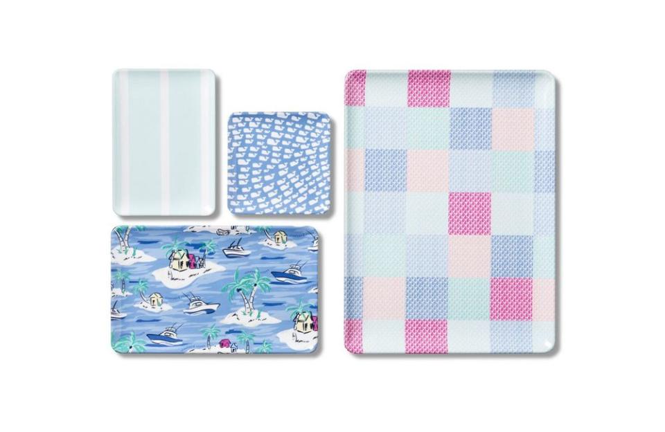 Vineyard Vines and Target launched the summer collection of your dreams with clothing, swimwear, pool floats, and tabletop entertaining items.