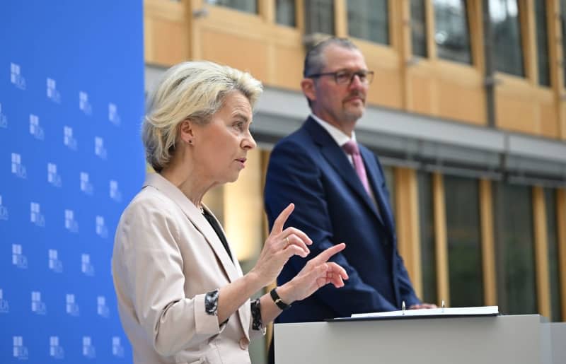 Ursula von der Leyen, President of the European Commission, and Rainer Dulger, President of the Confederation of German Employers' Associations (BDA), give statements at the BDA Presidium meeting in the Haus der Deutschen Wirtschaft. Britta Pedersen/dpa