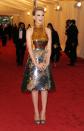 <p>Mit einem Paillettenkleid der ziemlich anderen Art punktete 2012 Schauspielerin Carey Mulligan („An Education“). (Bild: AP Photo) </p>