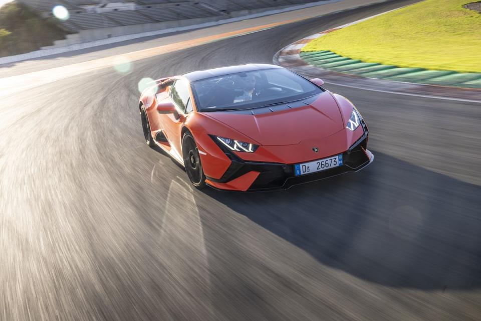 2023 Lamborghini Huracán Tecnica - Photos From Every Angle