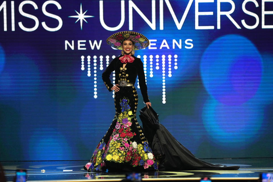  Miss Mexico, Irma Cristina Miranda Valenzuela con el traje típico. (Foto: Josh Brasted/Getty Images)